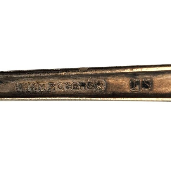 Vintage Wm Rogers IS Silver Plate Floral Design Teaspoon - Picture 7 of 8